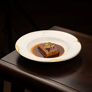 Dark chocolate pot