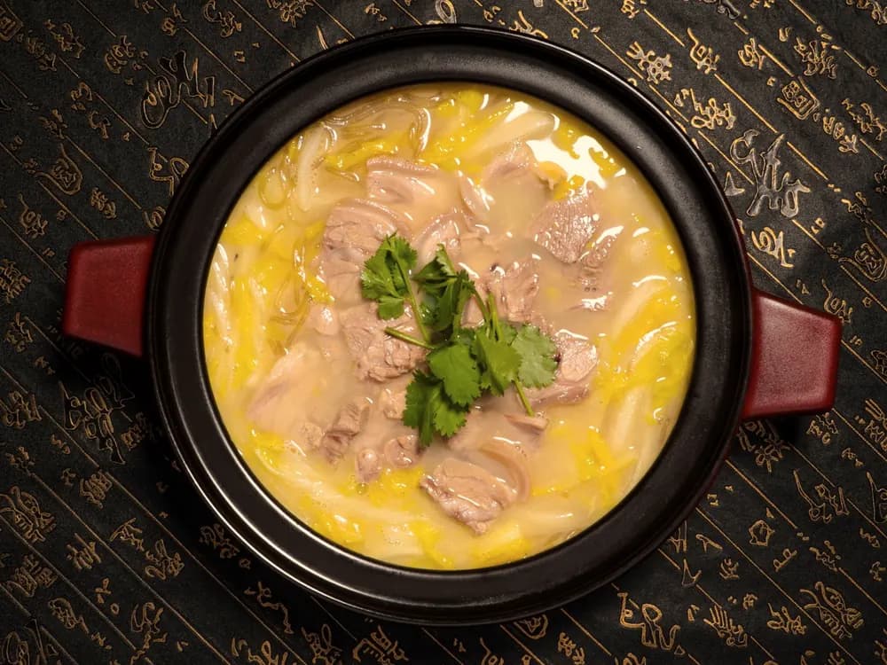A full pot seen from above